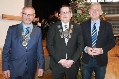 Begrüßten jeden Bürger persönlich: Bürgervorsteher Matthias Dammer, Bürgermeister Sebastian Rieke und TSG-Betriebsleiter Manfred Wohnrade (v. lks.).