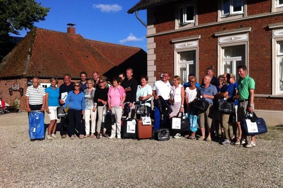 Brodau. Seit knapp 10 Jahren veranstaltet die Unternehmerin einmal jährlich den Golf-Reise-Cup. In diesem Jahr startet das besondere Golfevent am 22. Juni. Anmeldungen werden direkt im Golfclub Brodauer Mühle entgegengenommen. 
Geboten wird ein Golfturnier mit Tombola, Livemusik, Grillbuffet, Barbetrieb auf der Bahn und ganz viel Spaß. Es können 120 Personen teilnehmen.