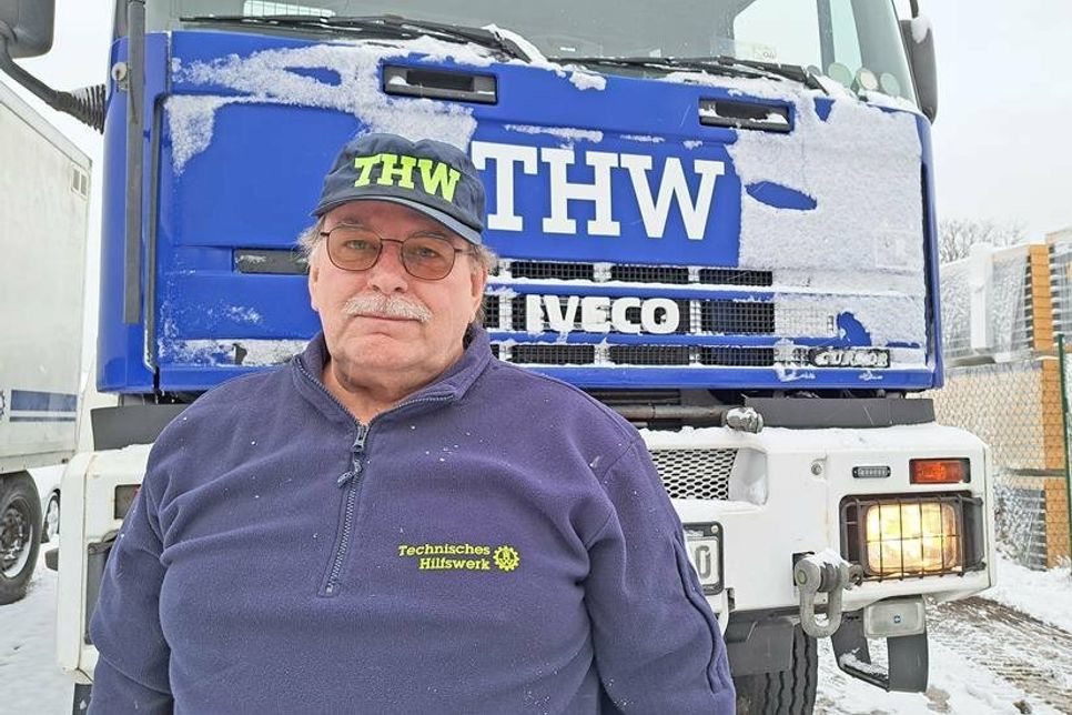 Volker Sajak (67) ist seit 33 Jahren THW-Ortsbeauftragter in Preetz und mischt seit insgesamt 51 Jahren im Technischen Hilfswerk mit.