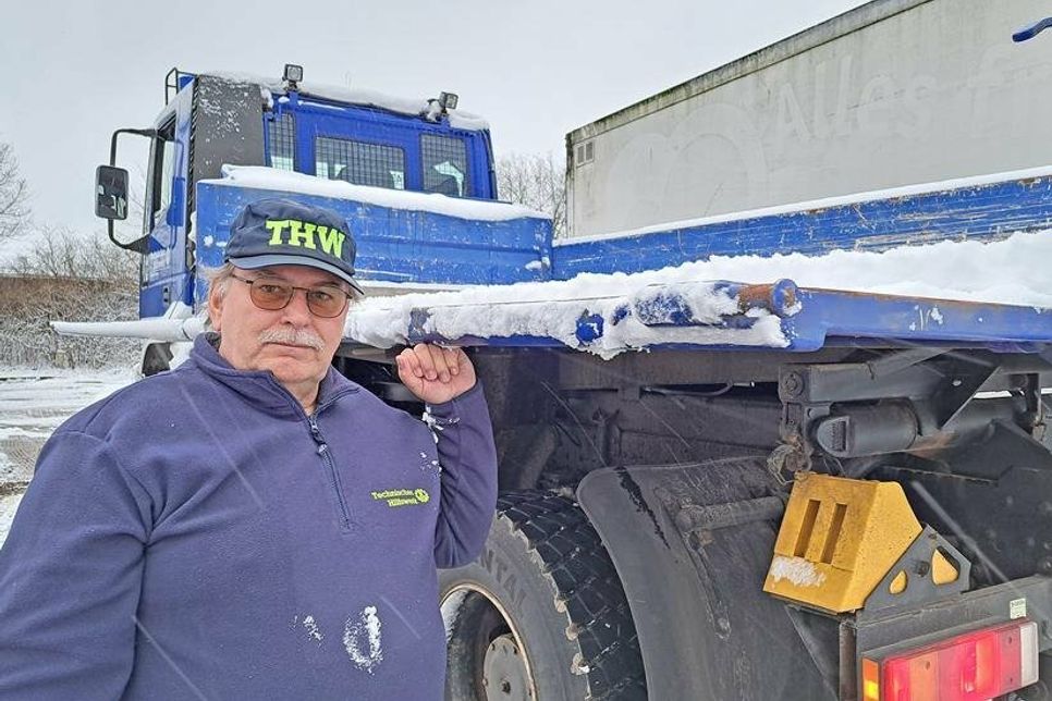 Volker Sajak (67) ist seit 33 Jahren THW-Ortsbeauftragter in Preetz und mischt seit insgesamt 51 Jahren im Technischen Hilfswerk mit.