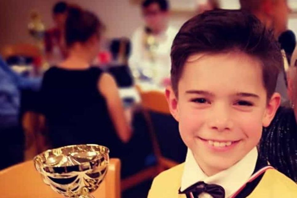 Rookie of the Year 2019 Pokal.