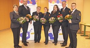 v.r.n.l.: Christina Schwartz, Jan Philipp Ruge, Sonja Kutrieb, Uta Langbehn, Sylvia Stühmer, Martin Härtner und Ben Didßus, es fehlt Anna Voß.