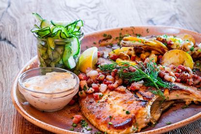 Seit über 25 Jahren steht der Name Falkenthal in Grömitz für handgemachte Edelfisch-Spezialitäten.