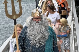 Die Ankunft von Neptun und seinen Nixen wurde begeistert begleitet.