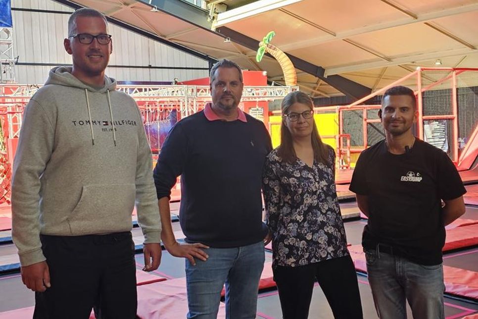 V. lks.: Sebastian Kölling (Kinderhaus DKSB), Patrick Steffen (Offene Ganztagsschule DKSB), Alexandra Blume (Jugendzentrum Red Corner) und Ersin Erdim (Trampolinpark Easy Jump).