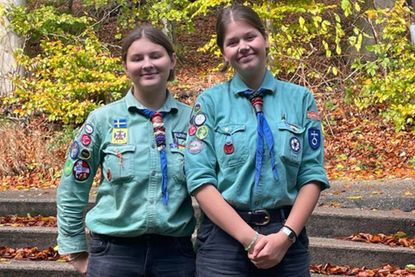 Sunna (l.) und Charlotte auf der „Juleica“ in Dänemark.