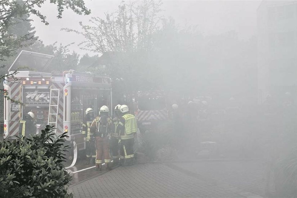 Ohne Atemschutz konnten die Malenter und Sieversdorfer Feuerwehrkräfte die Rettung nicht durchführen.