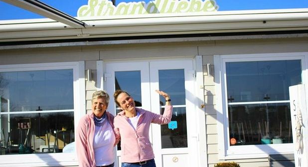 Fröhlich, motiviert und immer gut drauf: Die beiden Betreiberinnen Verena Maas und Diana Renner (v. lks.) setzen auf leckeres Essen und lockere Stimmung.