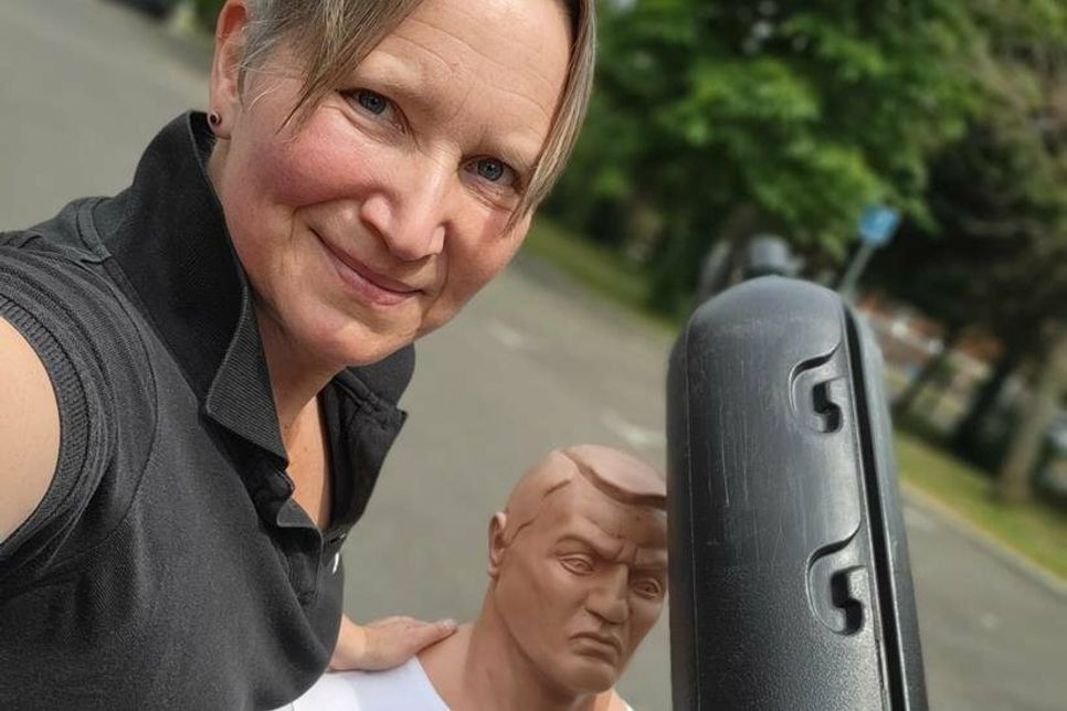 Die Kursleiterin Martina Wagner verfügt über 30 Jahre Kampfsporterfahrung.