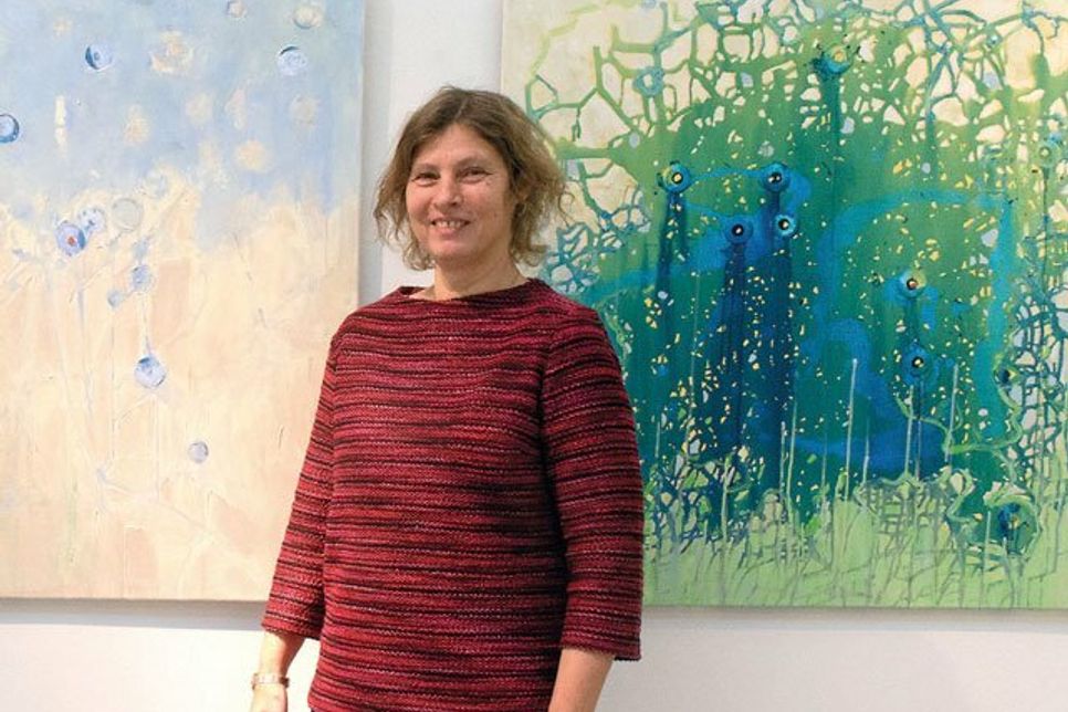 Museumsleiterin Sabine Behrens führt durch die Sonderausstellungen.