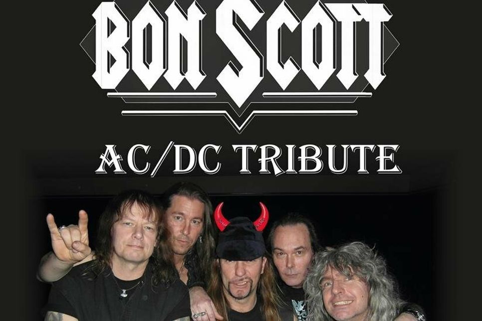 „Bon Scott“ bringt den AC/DC-Sound nach Neustadt.