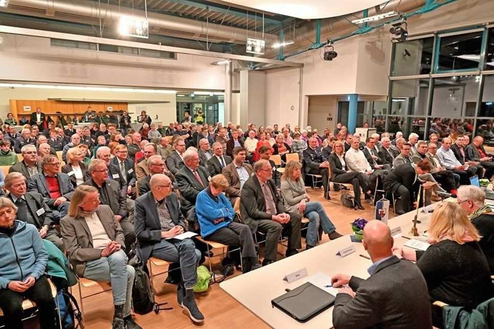 Anlässlich der Ratsversammlung am Dienstag, 28. Februar füllte sich die Aula Am Schiffsthal.