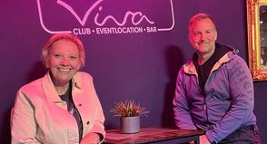 Gabriele Freitag-Ehler vom Kreisjugendring und Gerrit Milbrodt von Milbrodt Events freuen sich auf weitere Disco-Events für Kinder und Jugendliche.