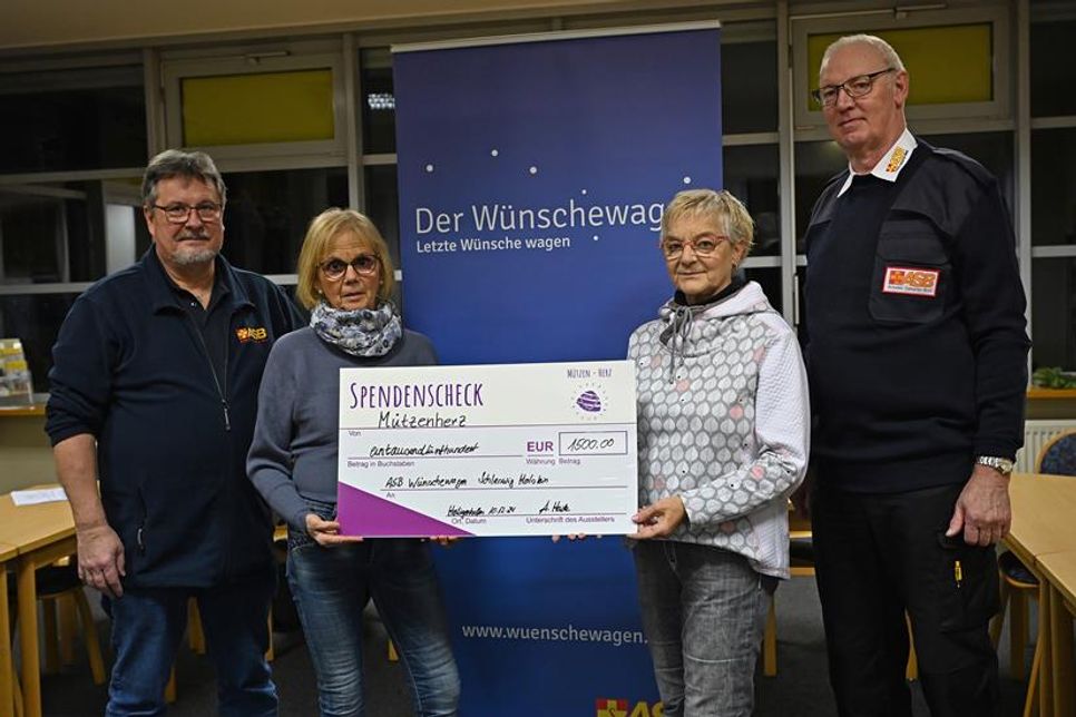 Spende für den ASB-Wünschewagen