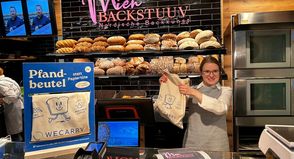 Gegen ein kleines Pfand wird der Beutel ausgegeben und nach Rückgabe professionelle gereinigt.