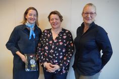 Treues Mitglied Ute Niedermeier mit den beiden wiedergewählten Vorstandsdamen Steffi Buhtz und Heike Wiesing-Weißbarth (v. lks.).