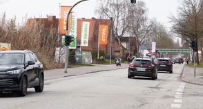 Der Bereich zwischen den Straßen Priesterkoppel und Am Holm wird in kurzen Abschnitten jeweils nur einspurig befahrbar sein.