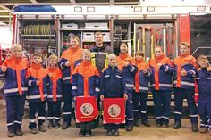 Die „ersten Früchte“ werden geerntet - es konnten zwei Kids von der KFS 80 an das Team der JFS 80 übergeben werden. (Foto: DS)