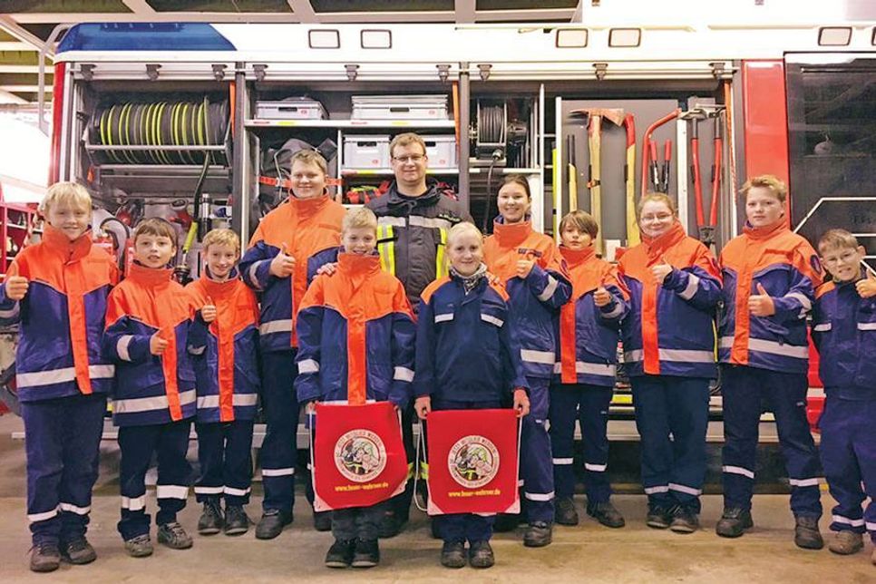 Die „ersten Früchte“ werden geerntet - es konnten zwei Kids von der KFS 80 an das Team der JFS 80 übergeben werden. (Foto: DS)