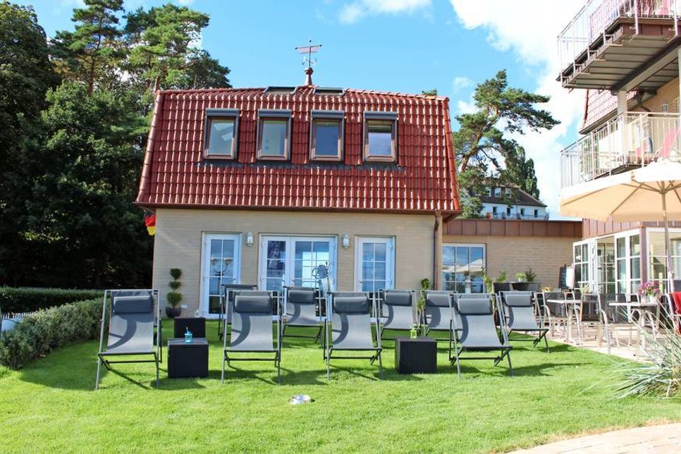 Das Wellnesshaus ist mittels eines Bademantelganges vom Hotel aus erreichbar.