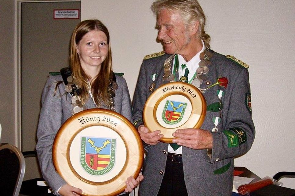Die neue Königin Ann-Christin Lange und der Vizekönig Helmut Groß.