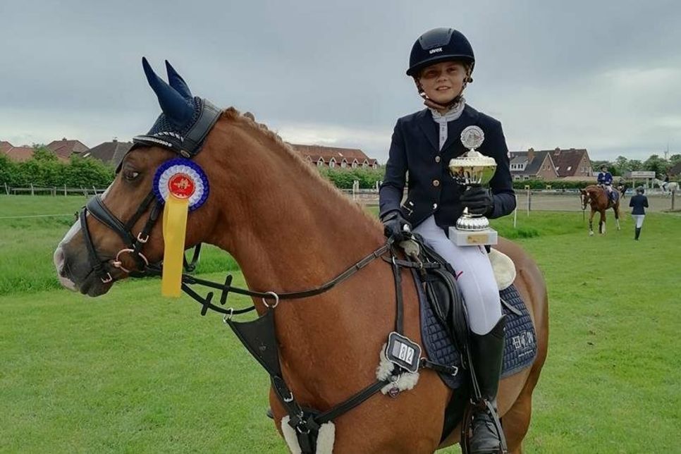 Greta Wroblewski vom RuFV Lensahn auf Open End.