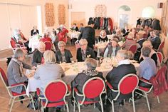 Neben den Regularien standen Gespräche und geselliges Beisammensein im Vordergrund.