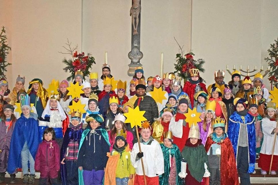 70 Sternsingkinder waren in Preetz und der Umgebung wieder unterwegs, um Spenden zu sammeln und den Menschen zum Jahresanfang den Segen an ihre Haustüren zu bringen.