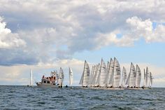 Vor Scharbeutz gibt es im Rahmen der Dart 18 Weltmeisterschaft spannende Wettfahrten zu sehen. (Foto: Veranstalter)