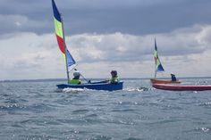 Im Opti sausten die Kinder über die Ostsee.