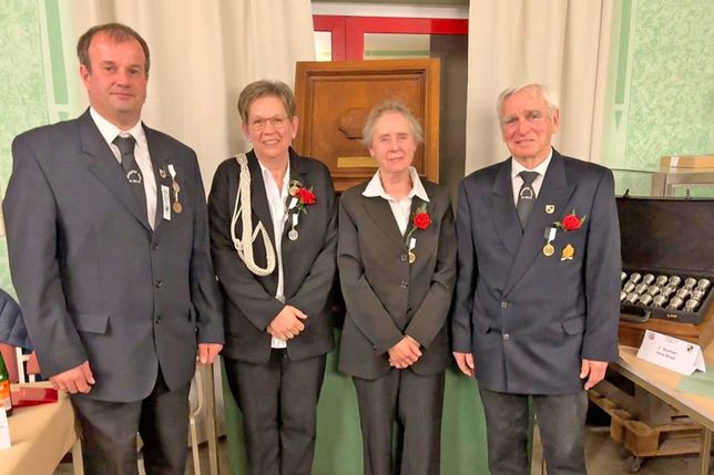 v.l. Carsten Seehase, Heike Ringel, Inge de Kathen, Eckhard de Kathen. Foto: hfr