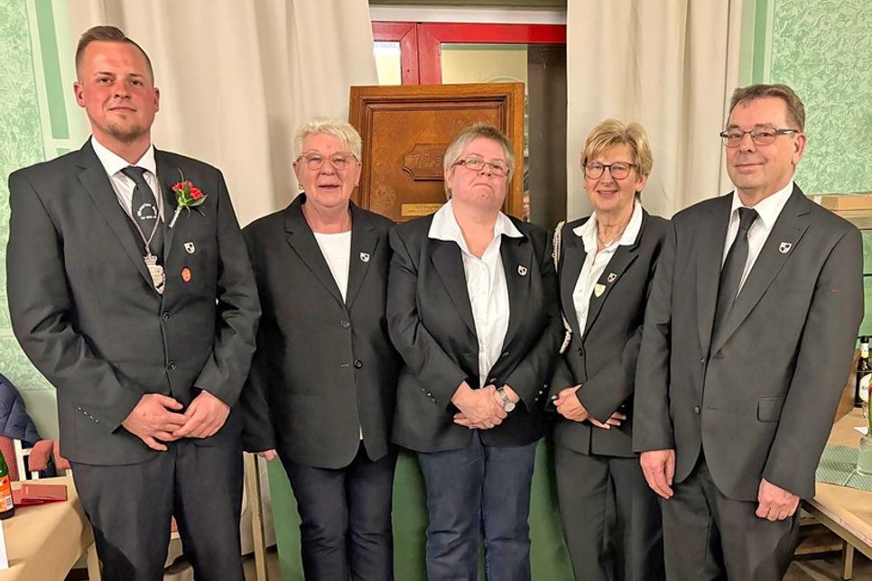 v.l. Torben Nehlsen, Margitta Klüver, Michaela Seehase, Susanne Osbahr, Mathias Klüver.