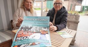 Bürgermeisterin Kirsten Sköries (re.) und Tourismusleiterin Susanne Hasenbeck freuen sich auf einen bunten Veranstaltungsreigen in 2026.