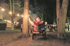 Wer den Weihnachtsmann begrüßen möchte, sollte sich am Freitag den Gruber Weihnachtsmarkt nicht entgehen lassen. Foto: Maren Weilandt.