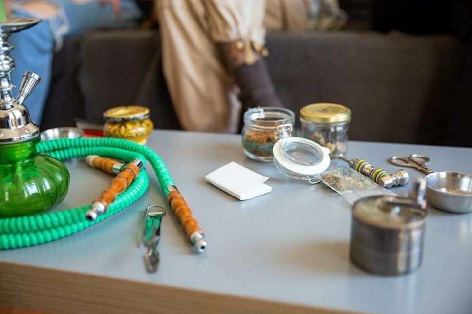 Soll die Shisha auch unterwegs zum Einsatz kommen, dann sprechen diese Argumente für den Kauf eines kleineren Modells, welches sich leicht transportieren lässt.