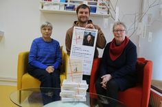 Kirsten Friedrich und Danny Seidel von der Koordinierungs- und Fachstelle „Demokratie leben!“ sowie Kooperationspartnerin Gabriela Bendfeldt vom Buchladen Buchstabe (v. lks.) freuen sich auf die Lesung zum Auftakt des neuen Förderjahres.