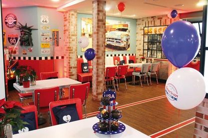 Der Innenbereich des American Diner in der Dünenpassage zur Eröffnung am 8. Dezember.