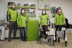 Das Team vom Sanitätshaus Klindwort in Neustadt mit Geschäftsführer Alfred Klindwort (lks.).