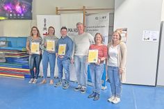 Sie freuen sich über die Zertifizierung als Internet-ABC-Schule: Simone Duhnke (Friedrich-Junge-Grundschule Kiel), Monika Braune (Rodomstorschule Plön), Alexander Zabel (Grundschule Barkauer Land), Thomas Litwin (Rodomstorschule), Birte Haackert (Toni-Jensen-Grundschule Kiel), Martje Hanke (Toni-Jensen-Grundschule Kiel).