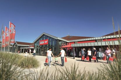 Am Eröffnungstag erwartet die Kunden vom Kaufhaus Stolz ein buntes Programm. (Foto: Kaufhaus Martin Stolz GmbH)