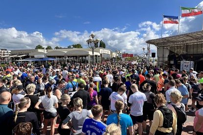 514 Personen stellten sich der Herausforderung des Halbmarathons, dem 20. Sun-Run.