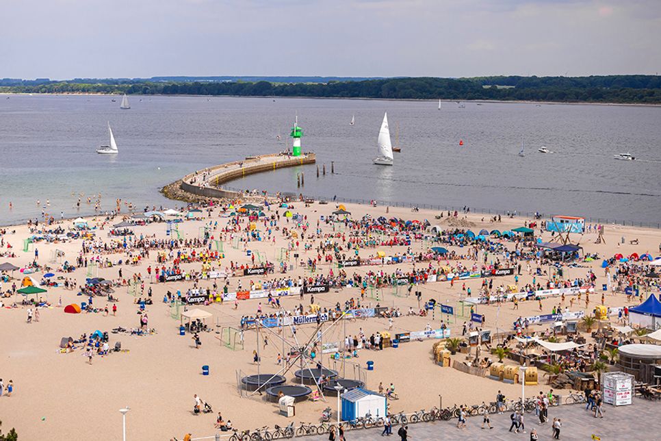 Der Kurstrand von Travemünde wird wieder zum Beachhandball-Hotspot.