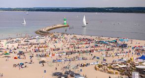 Der Kurstrand von Travemünde wird wieder zum Beachhandball-Hotspot.