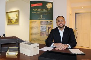 Am Montag hat Jerome Dambrowski, Inhaber des Goldkontors Ratekau, sein Geschäft eröffnet.