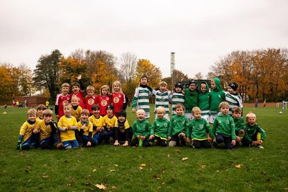 Die teilnehmenden Mannschaften.