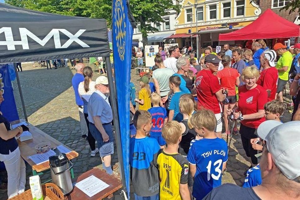 “Jede Runde hilft”: Da ließen sich sich die Plöner*innen im letzten Jahr nicht lang bitten...