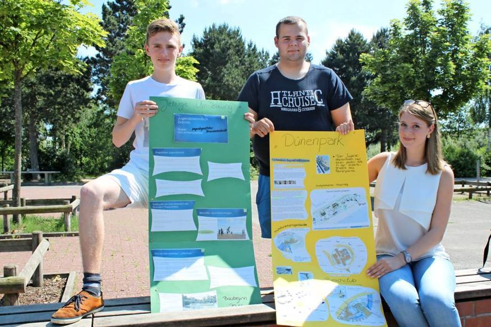Für die Grömitzer Jugend im Einsatz: Daniel Pahl, Felix Blech und Nadja Bednarzik (v. lks.)