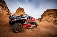 Yazeed Al-Rahji und Dirk von Zitzewitz landeten auf Tagesrang vier auf der schwersten „Dakar“-Etappe. Am Freitag folgt die abschließende Etappe der Rallye Dakar durch Saudi-Arabien.