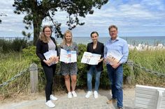 Die Tourismus-Agentur Lübecker Bucht AöR (TALB) und die Timmendorfer Strand Niendorf Tourismus GmbH (TSNT) stellen das Herbst- & Winter Strandmagazin 2022/2023 vor. (Foto: TSNT)