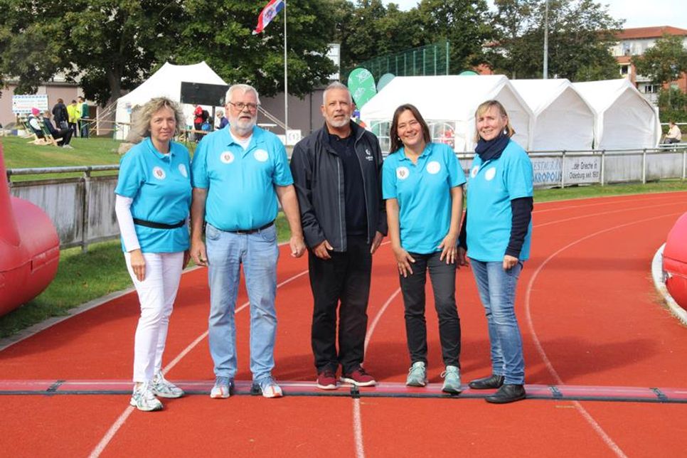 Die Koordinatoren Dagmar Brunner, Heiko Struck, Bürgermeister Jörg Saba, Beate Klander und Astrid Korfmann Foto: hfr